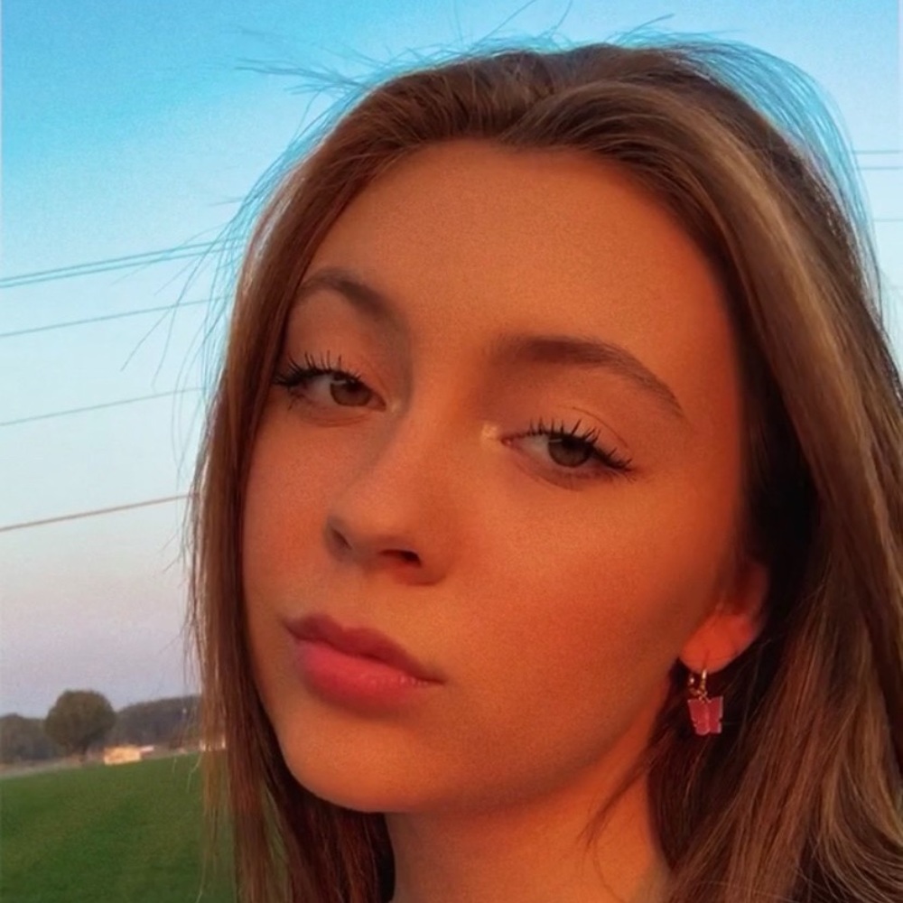 Meet your Posher, Kamri